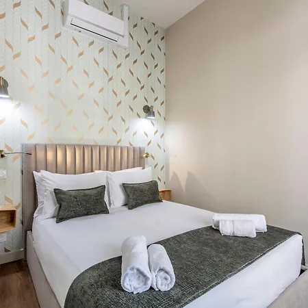 Sweett - Villiers Apartment *