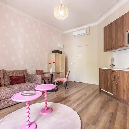Sweett - Villiers Apartment